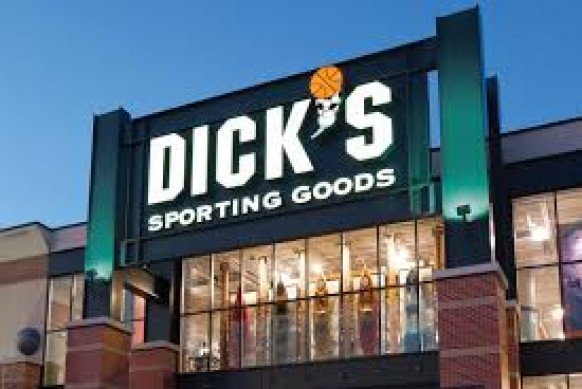 Dick’s Sporting Goods. המחיר כן קובע